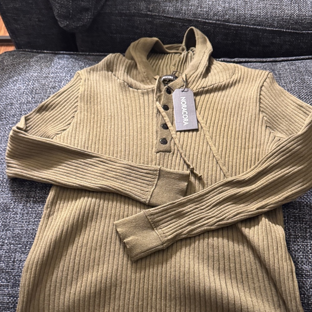 Olive Ribbed Women's Sweater - Picture 5 of 6